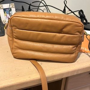 Madewell tan leather crossbody bag. New without tags.